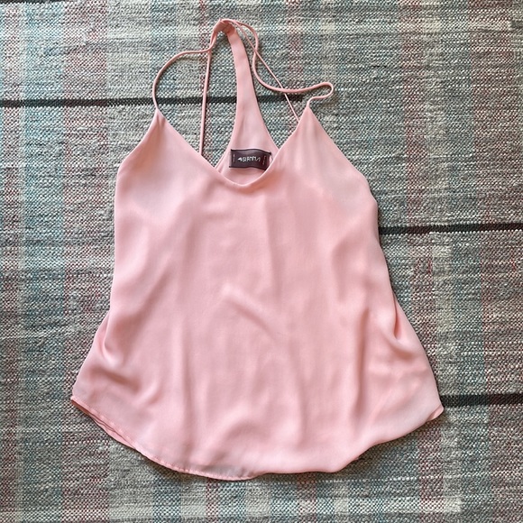 Light pink spaghetti strap tank top - Picture 3 of 6